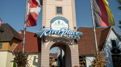 Frankenmuth River Place Shops Entrance